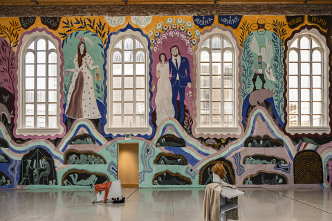 schurend paradijs-Gijs Frieling (wandschilderingen), Sander Breure en Witte van Hulzen (installaties op de kerkvloer)  (Elleboogkerk, Langegracht/Amersfoort) 2022